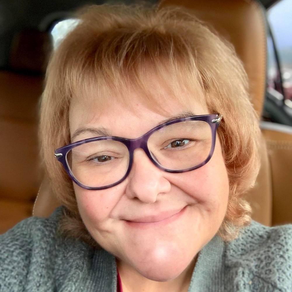 Meet your Posher, Laura